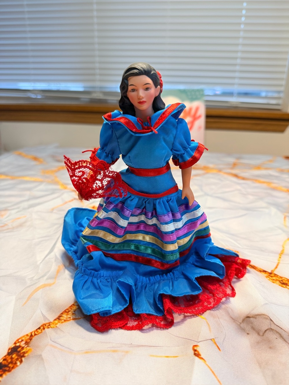 Avon 1990 porcelian collectible